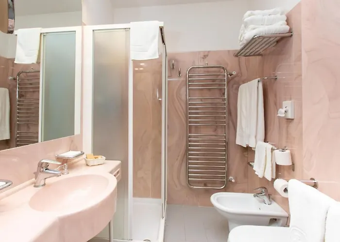 Venere 切塞纳蒂科