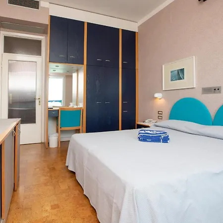 Venere Hotel 3*