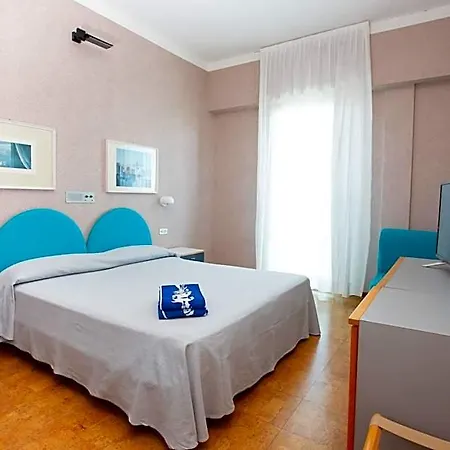 Venere Hotell 3*
