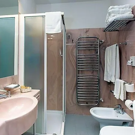 Venere Hotel 3*