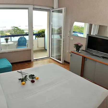 Venere Hotel 3*